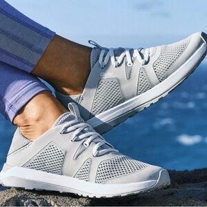 OlaKai Hula Lightwe Gray Size 10 sneakers shoes